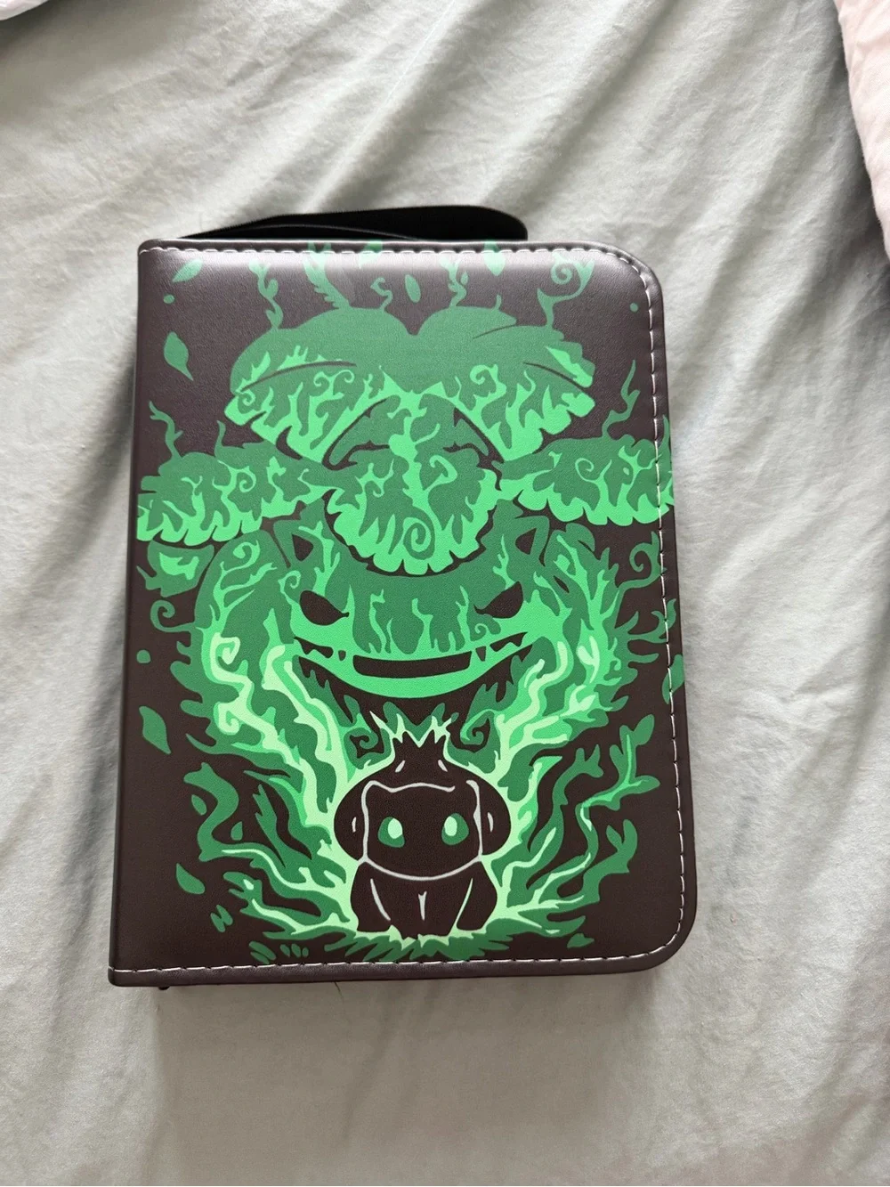 Pokemon Black & Green Zip Up Binder 4 Pocket